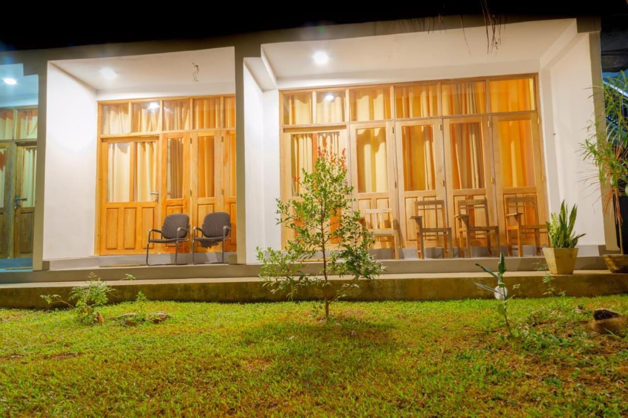 Talalla Ocean Beach Bungalow Matara Luaran gambar